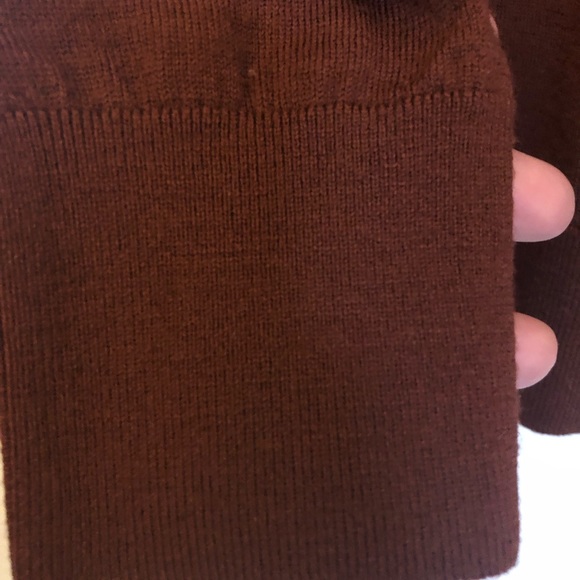 Beautiful Banana Republic 100% Merino wool sweater, sz L, fits like M - Picture 3 of 4